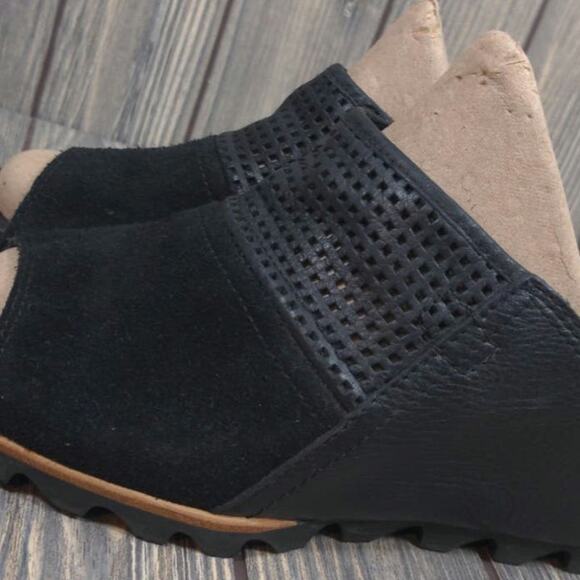 Sorel Womens Leather Suede Black Wedge Slip On Peep Toe Sandals Sz 9 - Picture 5 of 11